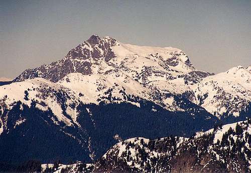 Tomyhoi Peak from the south...