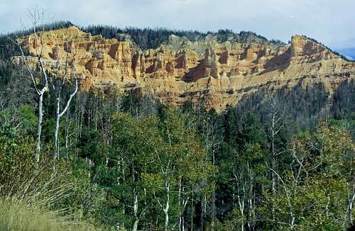 Cliffs south of Cedar Breaks