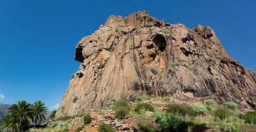 Rock face above Barranco Juan de Vera