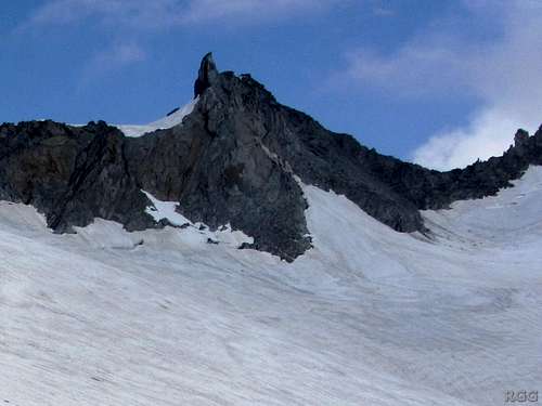 Roßrugg Spitze (3304m), a minor subsidiary just west of the Turnerkamp (3420m)