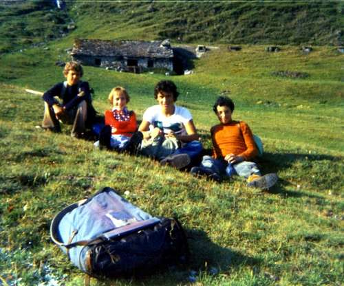 Baltea / 4c Rest nearby Tsa de Morgnoz Alpage 1975