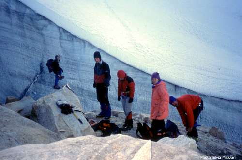 Ishinca, edge of the glacier