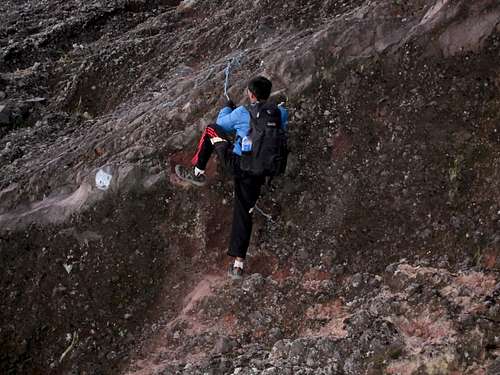 Mt Agung Crossover route rope section