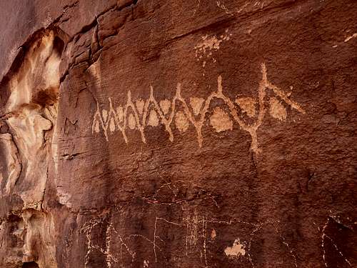 Progressive petroglyphs at Hidden Valley trail