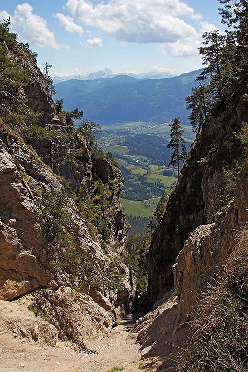 A ravine in the south face of Gaisruecken