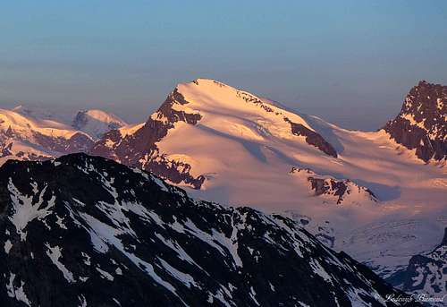 Strahlhorn (13747 ft / 4190 m) at sunrise