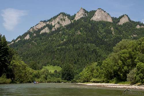 Mt.Trzy Korony over Dunajec valley