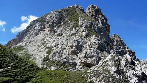 Just a minor summit of the Aferer Geisler, near the eastern edge
