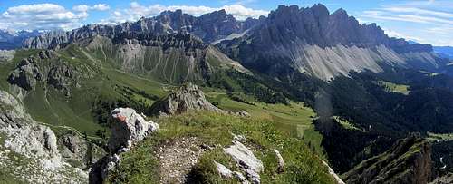 Dolomites panorama from the slopes of the Aferer Geisler