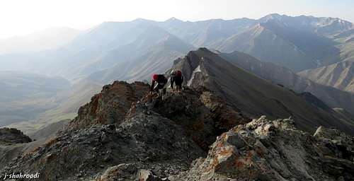 From Sarmaho peak to Yakhchal peak