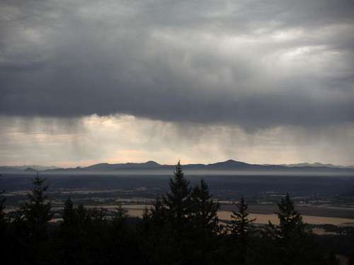 Storm on the Horizon: Spencer Butte