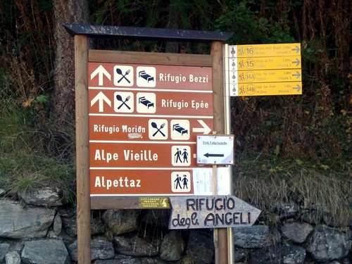 (Valgrisenche) Triple Route towards three Shelters 2015