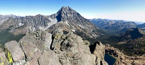 View of Mt Stuart from Ingalls Peak
