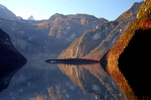 Crossing the Königssee lake in the morning...