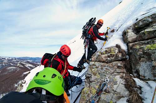Ice-climbing schooling on Torricella West face