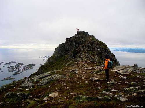 Festvågtinden, last steps before summiting