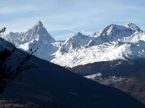 Mont Blanc & Jorasses Dark Black Profiles D