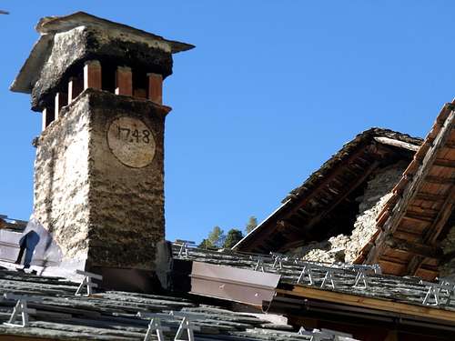 Tour above Parleyaz Village Napoleonic chimney 2015