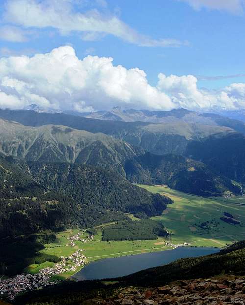 View down to the southern Reschensee from the Elferspitz