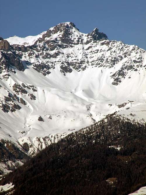 Traverse towards  Cima Franco Nebbia and Mont Pisonet  (3.194m, 3.206m) 
