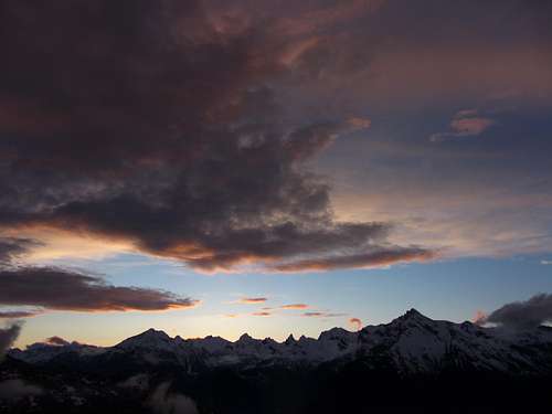 Grand Chavalard, Muvéran, Haut de Cry at sunset