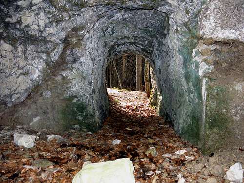WWI cave on Monte Corno S slopes
