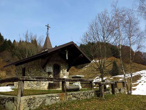 Small church of Sant'Anna