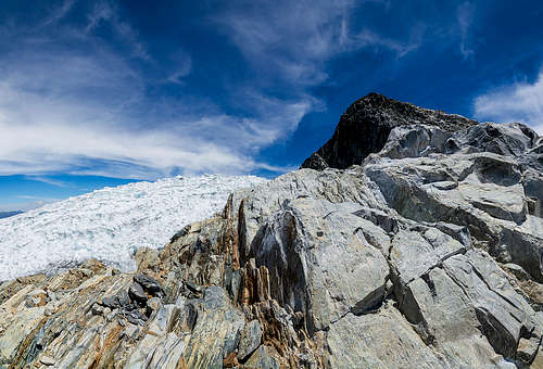 glaciar la corona and the pico humboltd