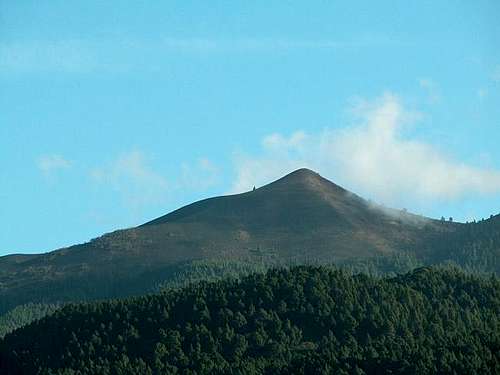 Pico Birigoyo as seen from El...