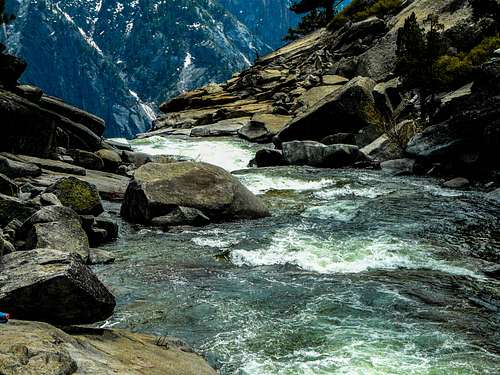Yosemite Creek meets Yosemite Valley