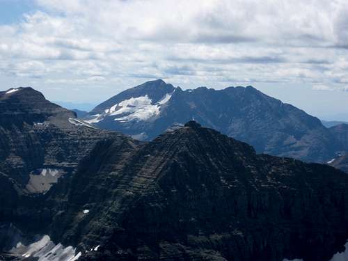 Vulture Peak & Two Ocean Glacier with Peak 9125 in the Foreground
