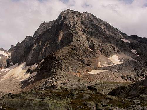 Frontal view of the Vertainspitze NE ridge