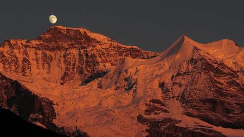 Moon rises up over Jungfrau west ridge 14