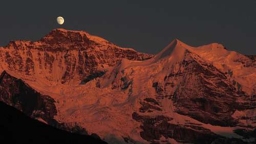 Moon rises up over Jungfrau west ridge 20