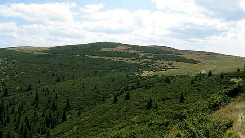 Cârligatele massif (1694 m)
