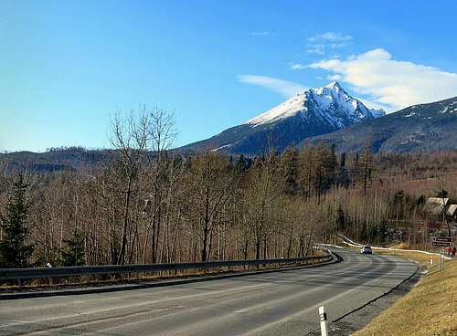 Slavkovsky fom road