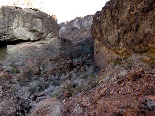 End of the walkway on the right (east) wall of the canyon