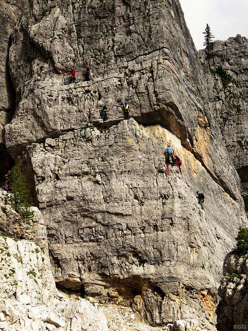 Climbers on Torre Quarta Bassa