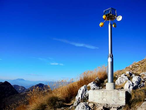 Pizzocolo anemometer, just before the top