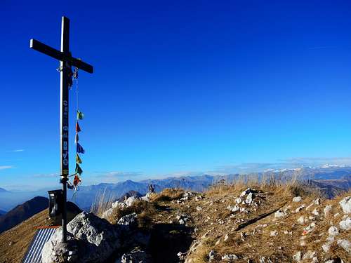Pizzocolo summit cross