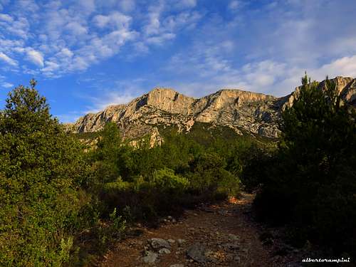 Starting trail to Baou des Vespres