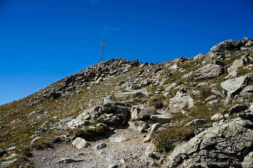 Approaching the summit Cross