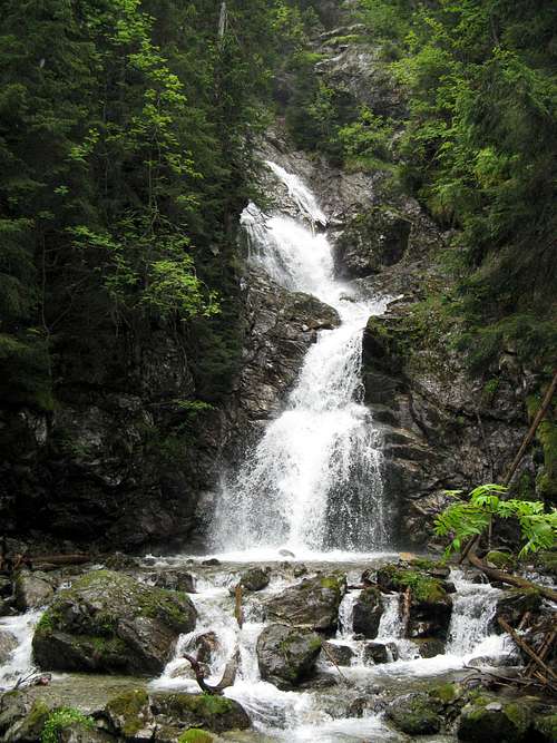 Kmeťov waterfall