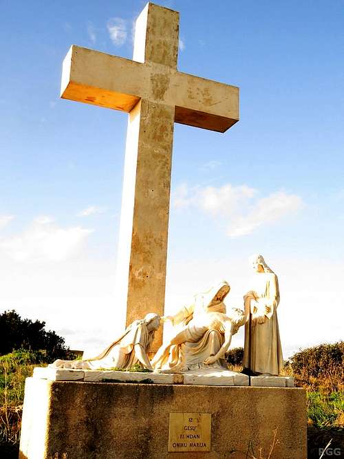 <a href=https://en.wikipedia.org/wiki/Stations_of_the_Cross>Way of the Cross</a> at Ta'Pinu - statue 12
