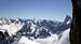 Les Courtes (3856 m), il Gran Combin (4314 m), il gruppo del Monte Rosa (4634 m) e les Grandes Jorasses (4208 m)